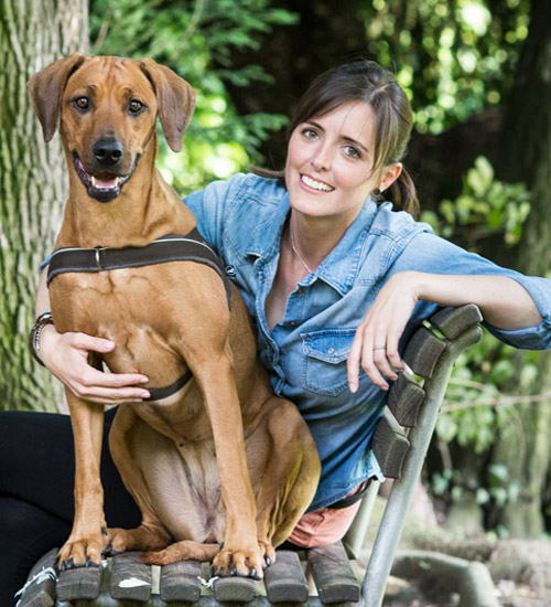 Patricia Wantz mit Hündin Amira